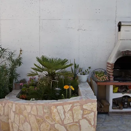 110 Sqm With Swimming Pool In Appartement *