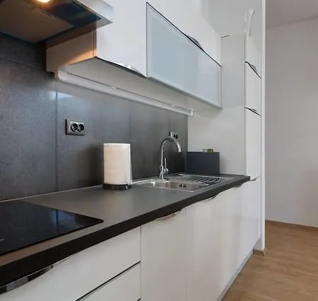 110 Sqm With Swimming Pool In Apartament