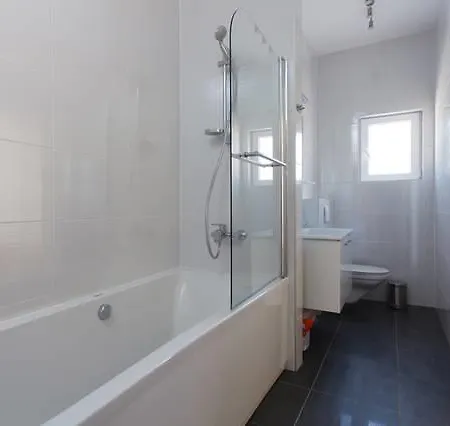 Apartament 110 Sqm With Swimming Pool In *